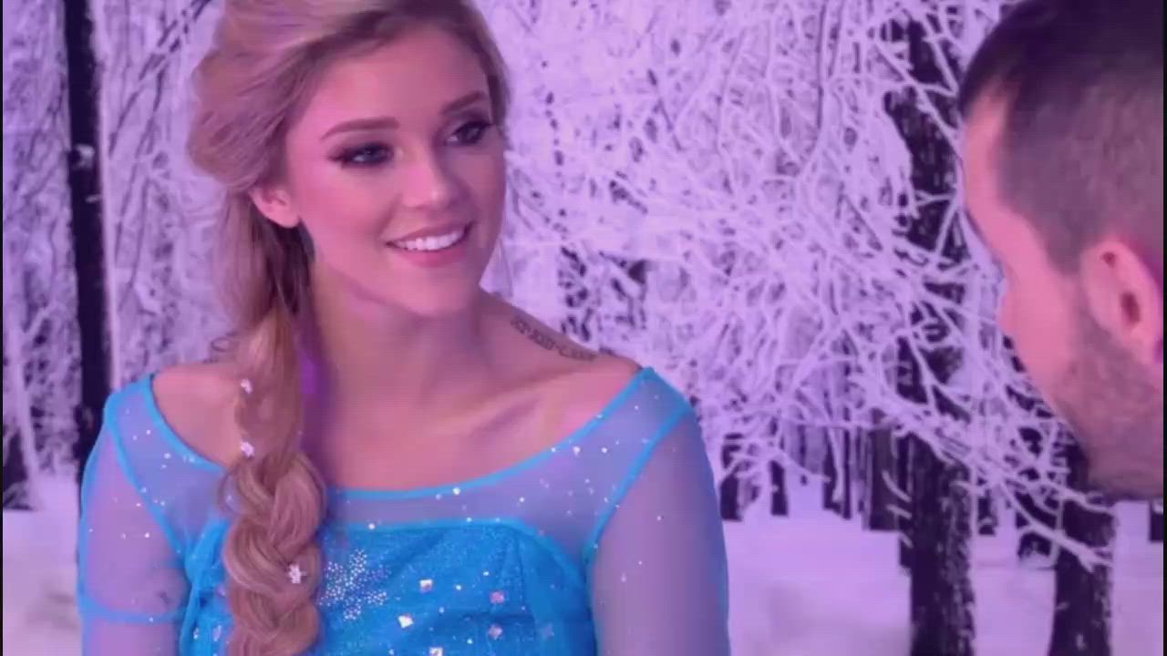 Kali Roses - Elsa outfit