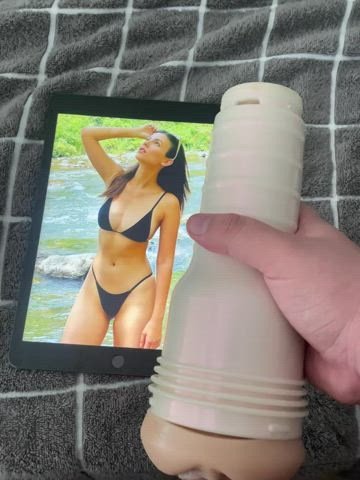 Victoria Justice Fleshlight Cumtribute