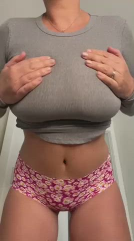 big tits boobs tits titty drop gif