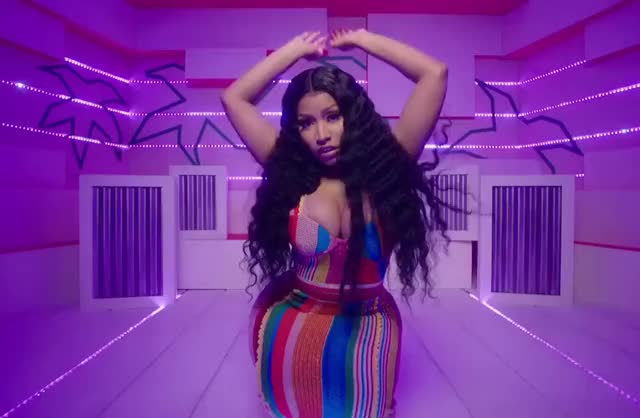 Nicki Minaj gif