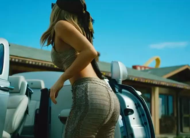 ass booty kylie jenner gif