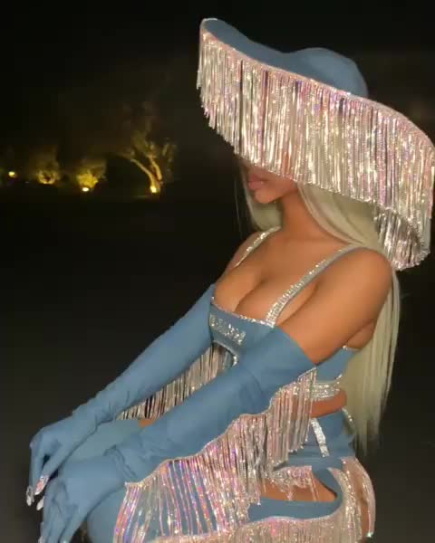 Nikita Dragun @ Coachella 2019