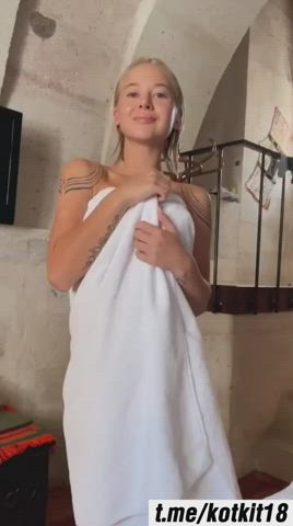 blonde bubble butt dancing tattoo towel wet gif
