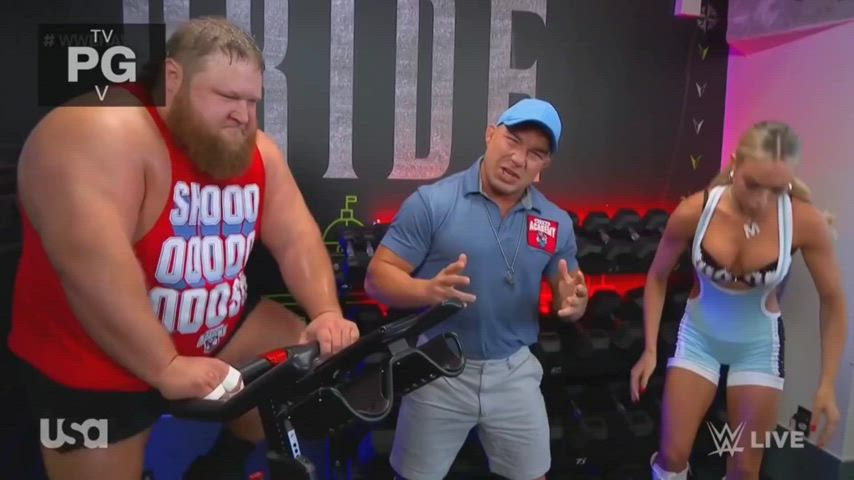 Chad Gable from WWE paying homage to the Golden God!