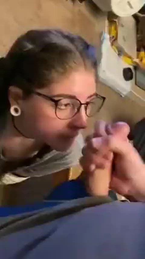 amateur big dick blowjob cumshot facial glasses r/bestamateurcumshots r/cumshotconnoisseurs