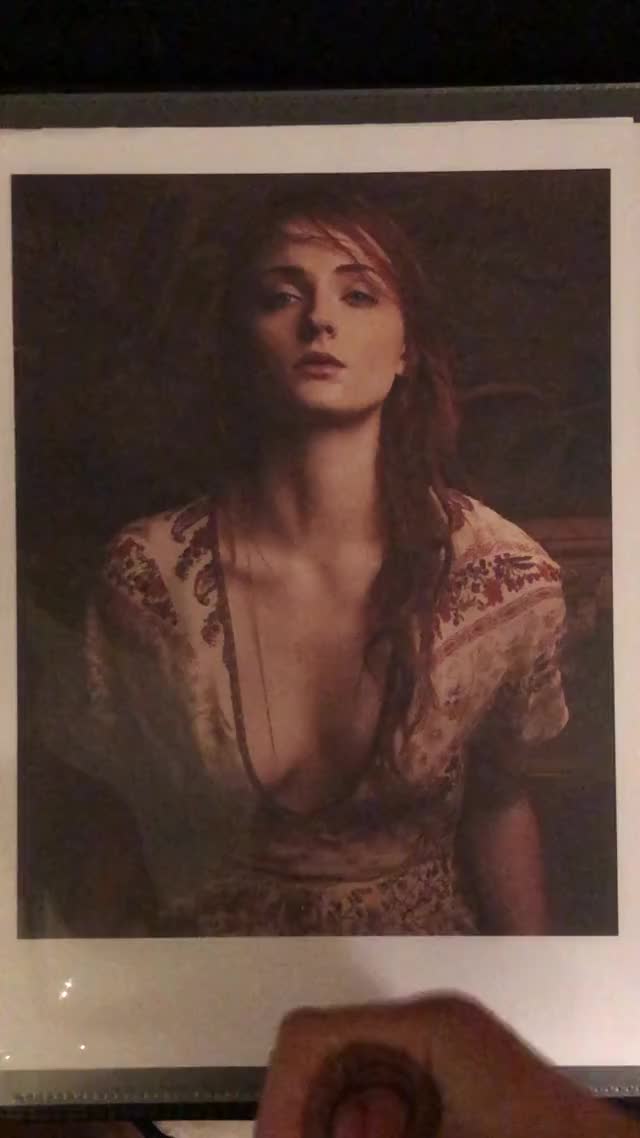 Sophie Turner Cum Tribute