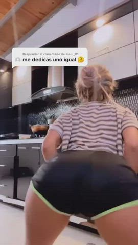 Bouncing Latina Shaking Twerking gif