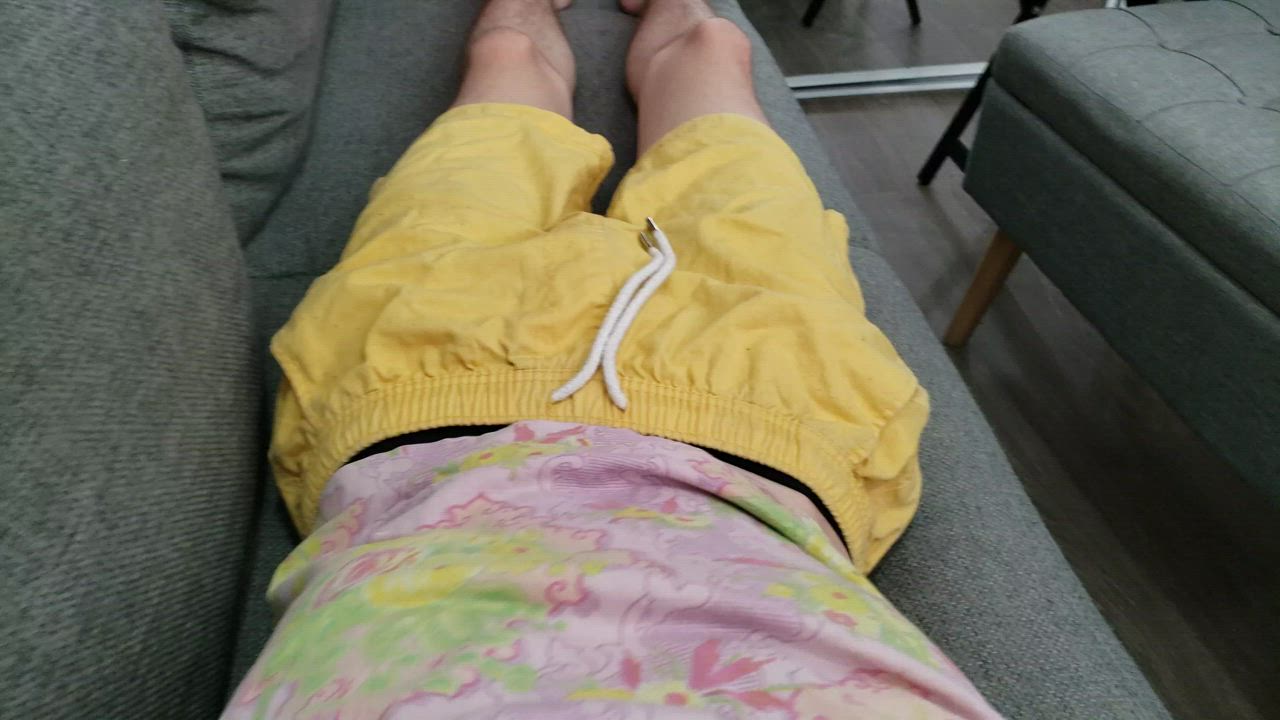 Do you find these shorts appealing? (This is a banana pun)