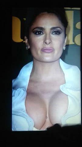 Load on Salma Hayek huge milkers 💦