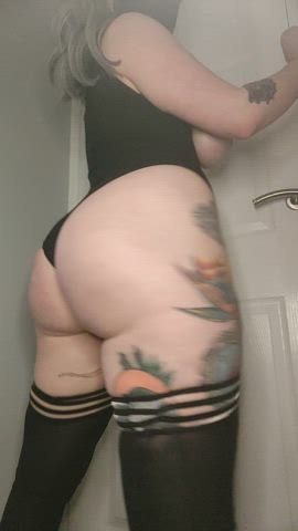 alt ass bending over emo goth knee high socks tattoo goth-girls gif