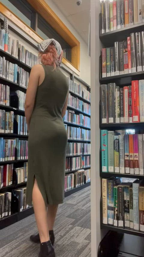 Sexy Librarian Girl
