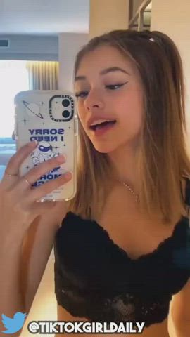 18 years old amateur cute dancing onlyfans petite teen tiktok gif