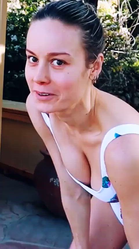 Brie Larson boutta earn a whole lotta cumshots from us