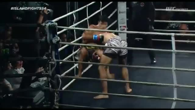 Mike Davis vs. Carlos Guerra - Island Fights 54