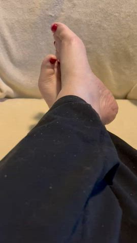 amateur feet femdom fetish foot fetish milf gif