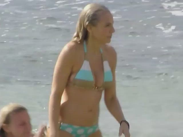 Blond bikini pantsing