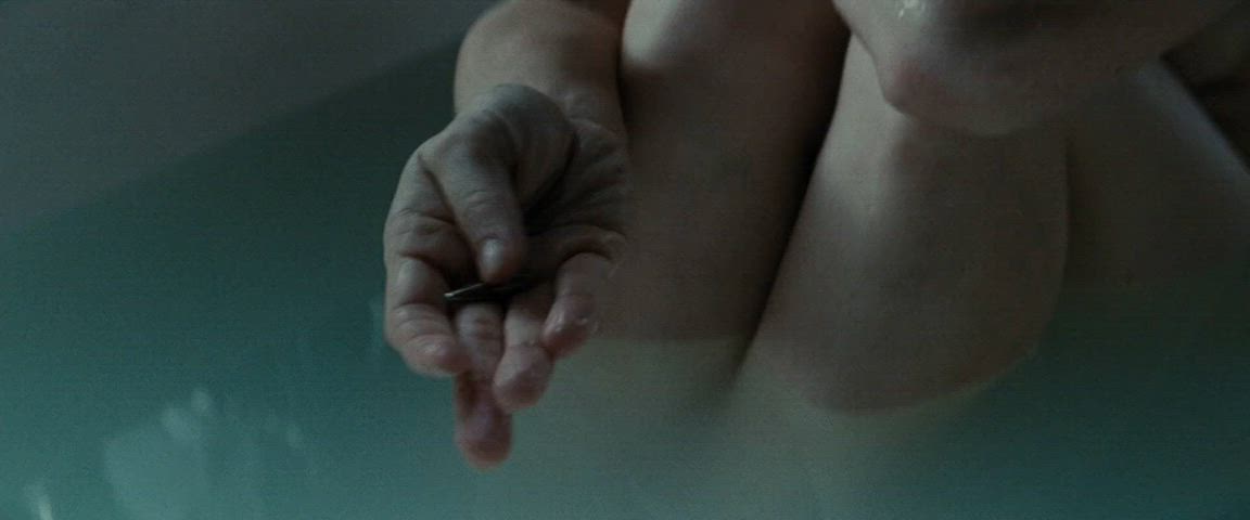 amy adams bath celebrity female gif