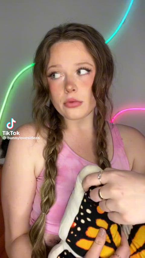 Bunny - More Tiktok flash videos on my TT likes (juanmomo45)