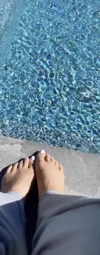 Kylie Jenner Feet (edit)