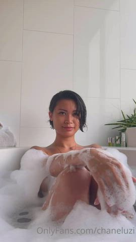bathtub girlfriend onlyfans gif