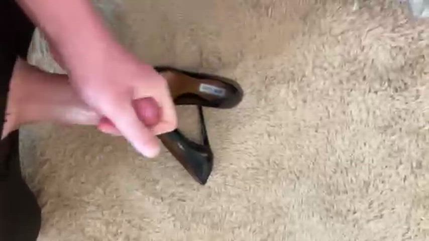 cumshot heels masturbating gif