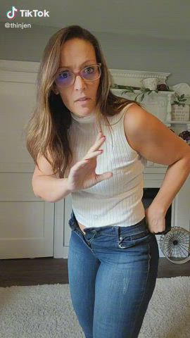 amateur big ass glasses homemade jeans jiggling mature tiktok gif