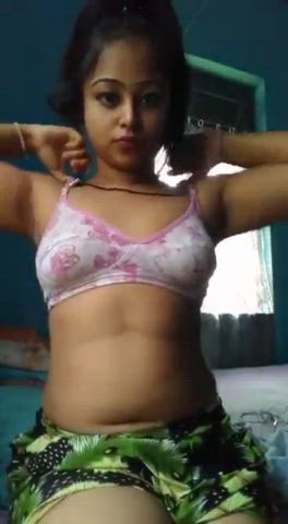18 Years Old Boobs Desi Indian Shower Small Tits Solo Tits gif