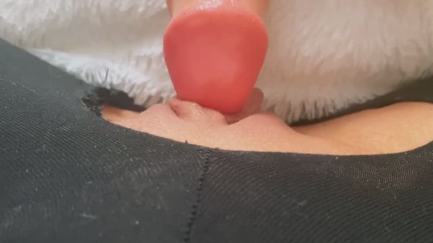amateur close up dildo masturbating orgasm pov pussy solo teen gif