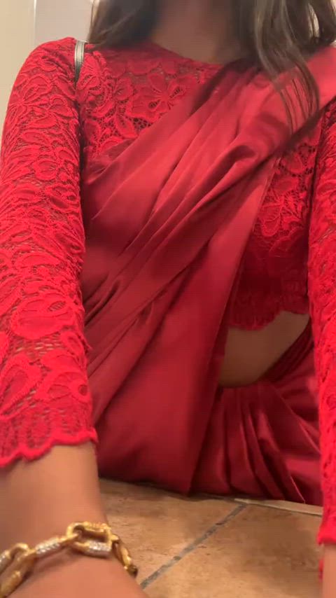 Queen Ritisha in a saree 