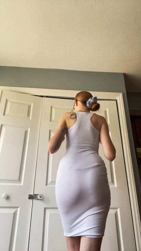 clothed dress manyvids slimthick tall tease gif