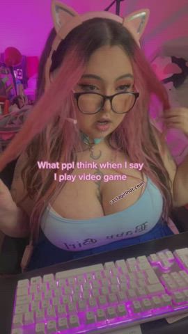 alt amateur big tits boobs gamer girl teen thick tiktok tits gif