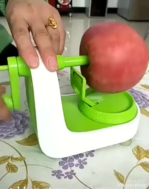 Apple peeler