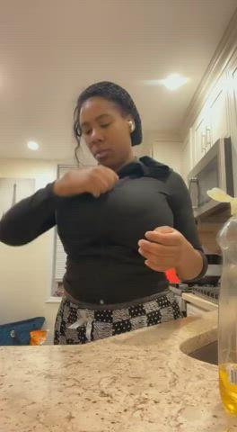 amateur big tits ebony gif