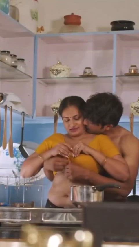 aunty bhabi bra cleavage desi exposed facial expression indian maid saree gif