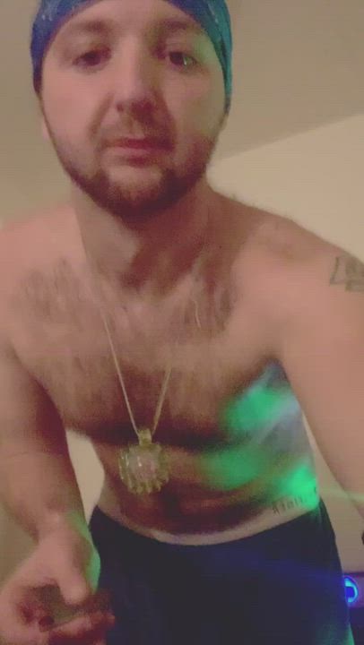 Time lapse of [M]e rolling a blunt. Would you hit it ?