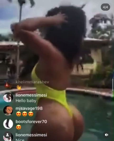 ass big tits twerking gif