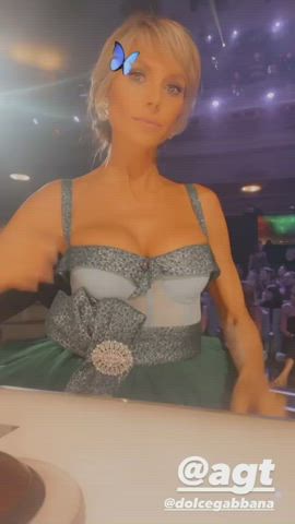 big tits cleavage heidi klum gif