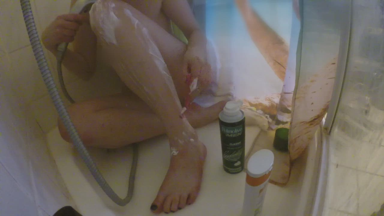 Bath Bathroom Feet Foot Fetish Foot Worship Legs Nails Shaving Shower Toes gif