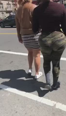 Big booty Latina crossing the street