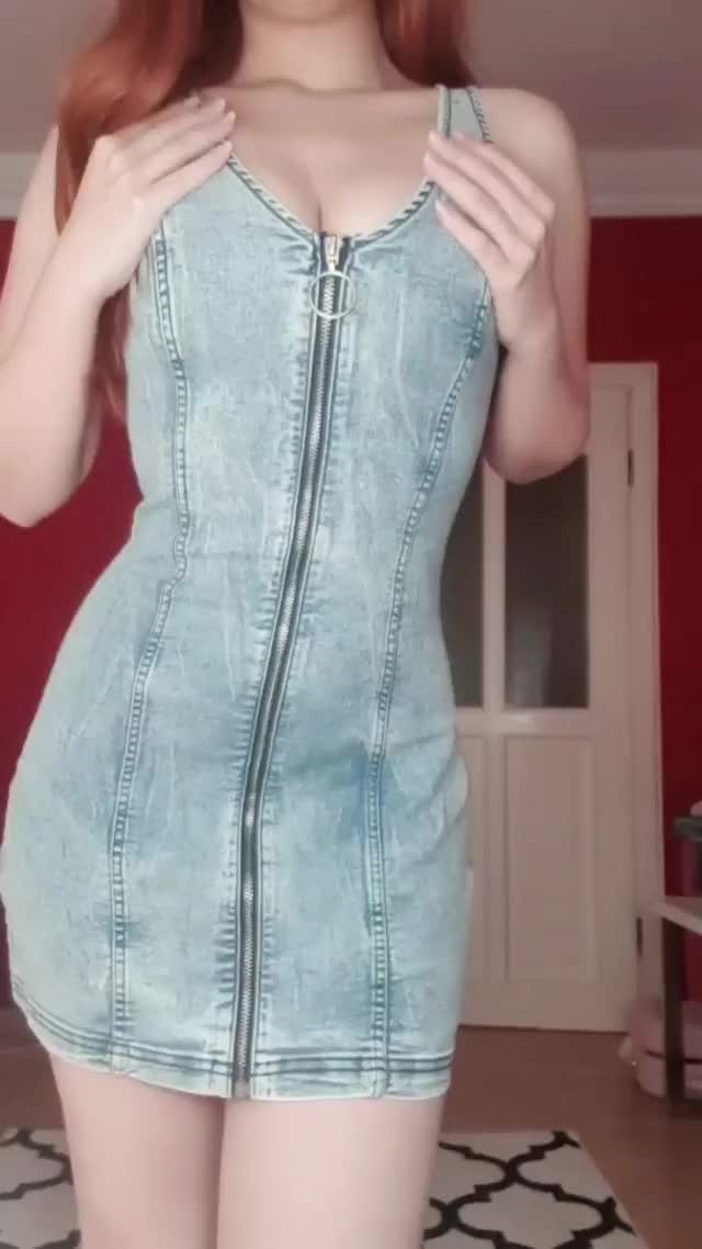 This is what you see when you unzip my cute dress ? [oc]