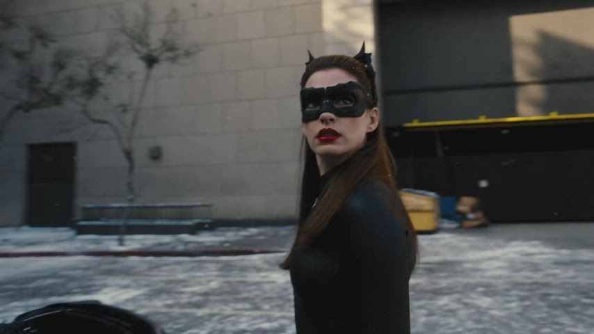 Anne Hathaway Celebrity Pawg gif