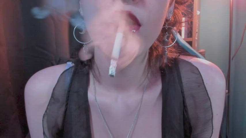 close up lipstick smoking smoking-fetish gif