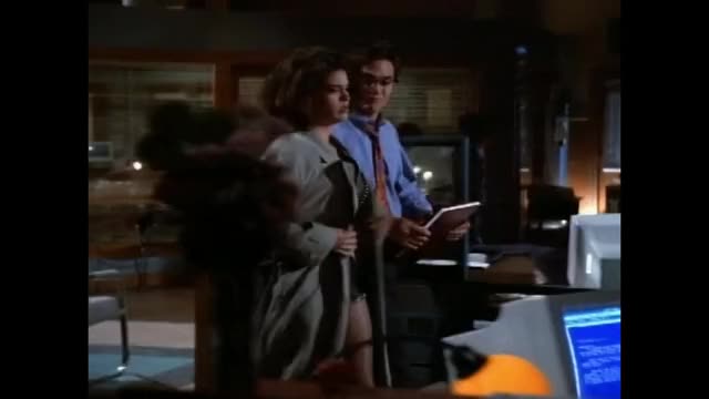 Teri Hatcher - Lois & Clark S2E02 & S1E18 ("Wall of Sound" &