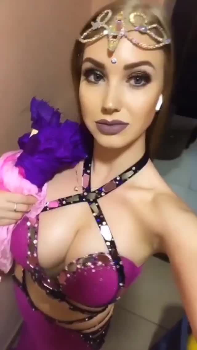 sexy belly dancer Irina insta: irina_felicee