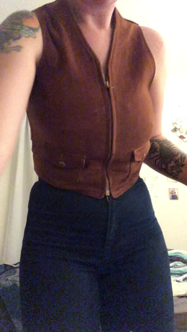GIF of my vest by popular demand 