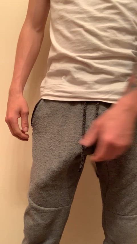 In honor of grey sweatpants season 👀 