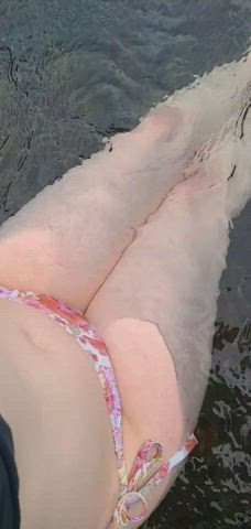 Clit Flashing Freckles Hairy Pussy Public Pussy Swimsuit gif