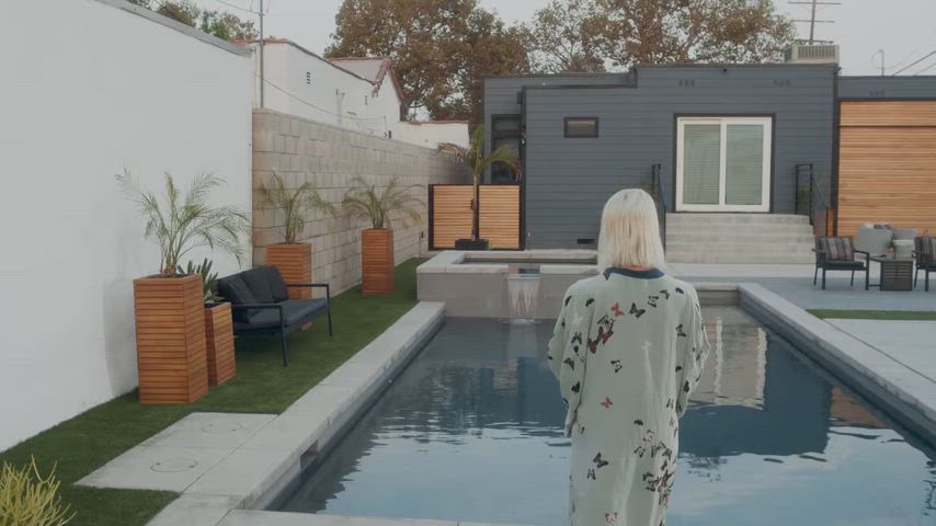 poolside blonde