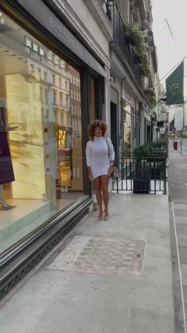 big tits dress ebony high heels milf mature non-nude onlyfans outdoor gif
