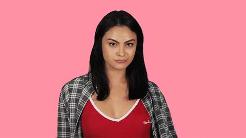 Camila Mendes